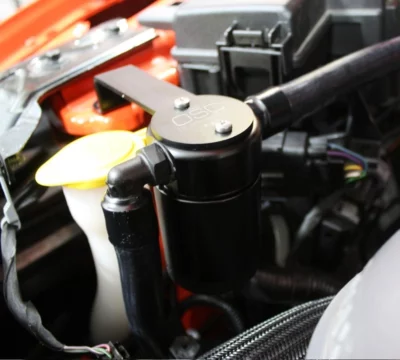 J&L Oil Catch Can passend für Ford Mustang GT 5.0 / GT350 / Bullitt