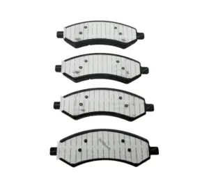 Originele Mopar remblokken 68334862AB voor RAM 3.0, 3.6, 3.7, 4.7, 5.7 en 8.3 van 2006 - 2018 en Classic 2019 - 2024 (vooras)