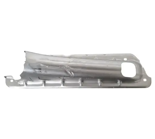 Originální tepelný štít výfukového potrubí Mopar (53013855AC) pro Chrysler 300C, Dodge Challenger a Charger 5.7 z let 2009 - 2023, levá strana