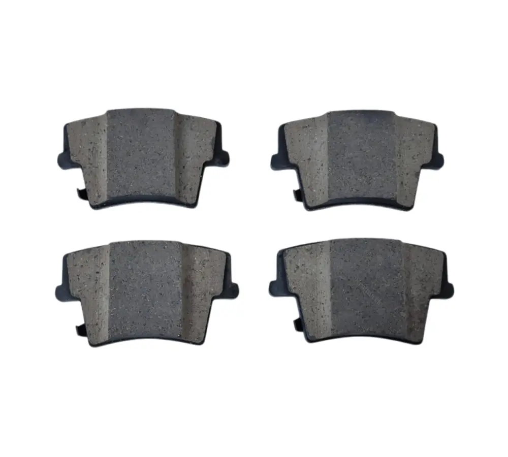 Oryginalne klocki hamulcowe Mopar 68504576AB do Chrysler 300C, Dodge Challenger i Charger 3.6 i 5.7 od 2021 do 2023 (tylna oś) Oryginalne klocki hamulcowe Mopar 68504576AB do Chrysler 300C, Dodge Challenger i Charger 3.6 i 5.7 od 2021 do 2023 (tylna oś)